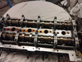 Predám hlavu Kia Sorento 2.2 D4HB - 2