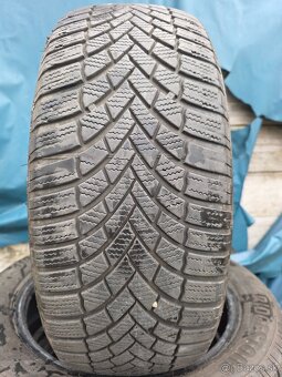 Ponúkam 2 zimné pneumatiky Bridgestone Blizzak 215/55 R18 - 2