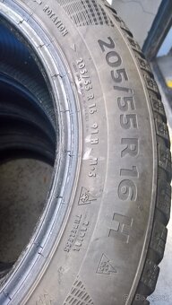 Predám zimné pneu 205 / 55 / R16 - 2