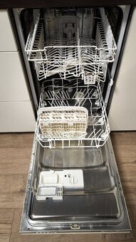 Vstavaná umývačka riadu Whirlpool - 2