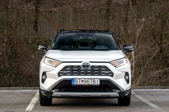 Toyota RAV4 2.5 Hybrid e-CVT Selection AWD 1.Majiteľ - 2