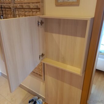 Skrinka so zadnou doskou - 2