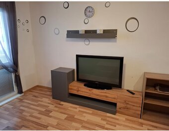 Garsónka s balkónom - 2