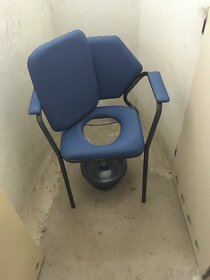 Toaletná stolička - 2
