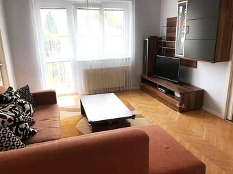 Dám do prenájmu pekný 3i byt ZV po komplet rekonštrukcii - 2