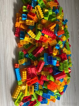 Predám plastové stavebné kocky - 2