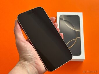 iPhone 16 Pro 128GB Natural Titanium - 2