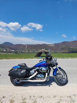 Honda VT 750 Black Widow - 2