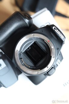 Canon EOS 250D + Tamron AF 18-200 mm F/3.5-6.3 Di II VC - 2