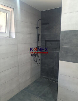 Krásny moderný rodinný dom v obci KAMIENKA pri Humennom - 2