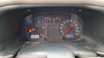 VW Caravelle T4 Long 2,5TDI ACV - 2