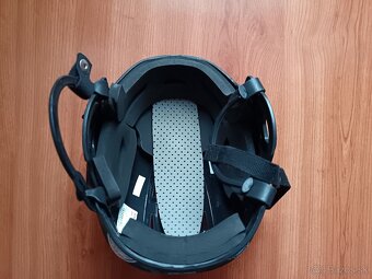 hokejová prilba - 2