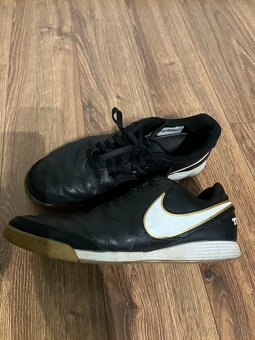 Halové botasky Nike veľkosť 40,5 - 2