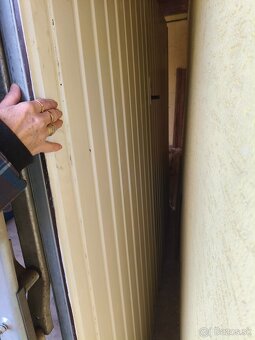 Výklopná garážová brána - 2