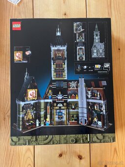 LEGO 10273 – Haunted House - 2