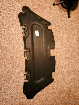 Tapacírung-odhlučnenie motora - 2