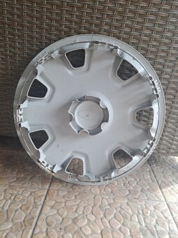 Puklica R15 Ford Focus - 2