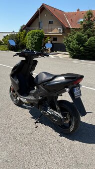 Yamaha aerox 50cc r.v 2011 - 2