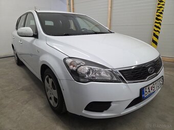 Kia Ceed 1.4 CVVT 16V, 5st. Manuál - 2