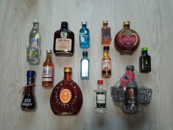Zbierka minifľaštičiek s alkoholom - 2