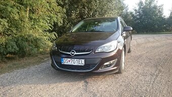 Opel Astra 1,4 benzín - 2