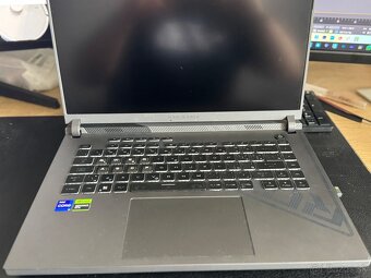 Asus rog strix g16 - 2