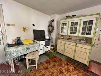 NOVA CENA  Vidiecke chalupy pod Javorinou z 19 storoč - 2