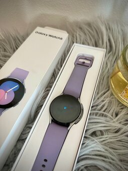 Predám hodinky Samsung galaxy watch 5, 40mm, TOP - 2