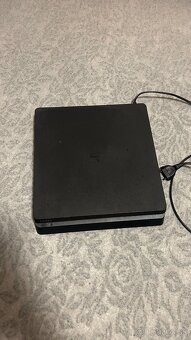 PS4 - 500gb - 2