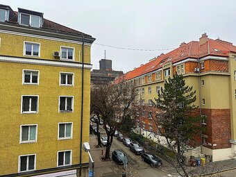 Predám nadštandardný 2i byt - Staré mesto - 2