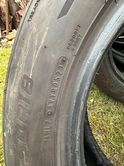 Falken  245/50 r18 - 2