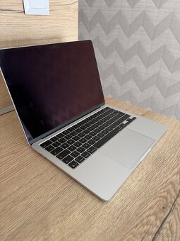 Predám Macbook Air m4 16/256 - 2