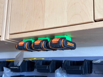 Držiaky na batérie Worx - 2