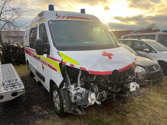 Renault Master 2.3 DCI Sanitné vozidlo - manuál HAVAROVANÝ - 2