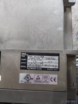 Predám frekvenčný menič 7,5kw - 2