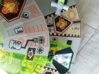 Lego 6975 Alien Avenger zo série Space: UFO z roku 1997 - 2