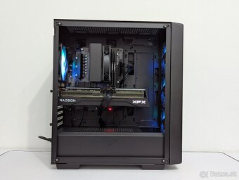 AMD RYZEN 5 8400F/RX 9070 XT/32GB DDR5/1TB NVMe - 2