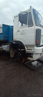 Predám LIAZ 151, 4x4, kontajner, - 2