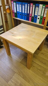 Stolík z masívu IKEA - 2