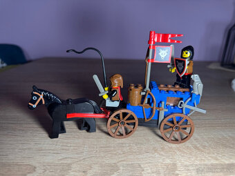 LEGO 6038 Castle Wolfpack Renegades - 2
