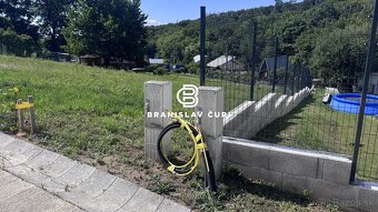 POZEMOK V MYSLAVE SO STAVEBNÝM POVOLENÍM - 2