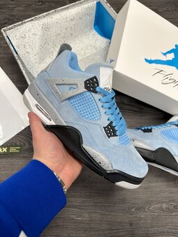 Nike Jordan 4 Retro UNC University blue - 2