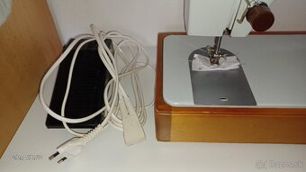 Šijací stroj  Čajka - 2