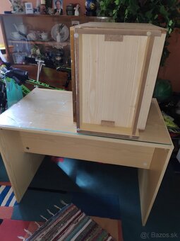 Predám nábytok, PVC rúru a garážovú bránu - 2