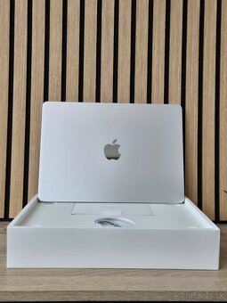 Macbook Air 13" M2 2022 | Krásny stav - 2