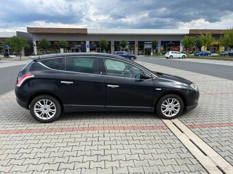 Lancia Delta 2.0 JTD 121kw 6 rychl 1. maj v ČR - 2