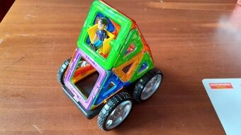 Magneticka sravebnica - magformers wow set - 2