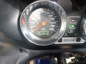 Suzuki GSF 600 - 2