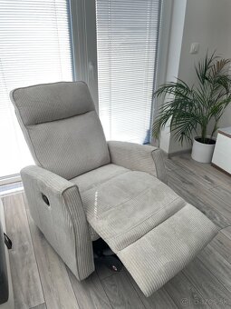 Relaxačne polohovateľné kreslo - 2