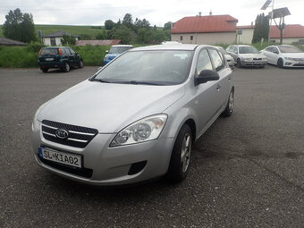 KIA CEED 1,4 EX 2009 - 2